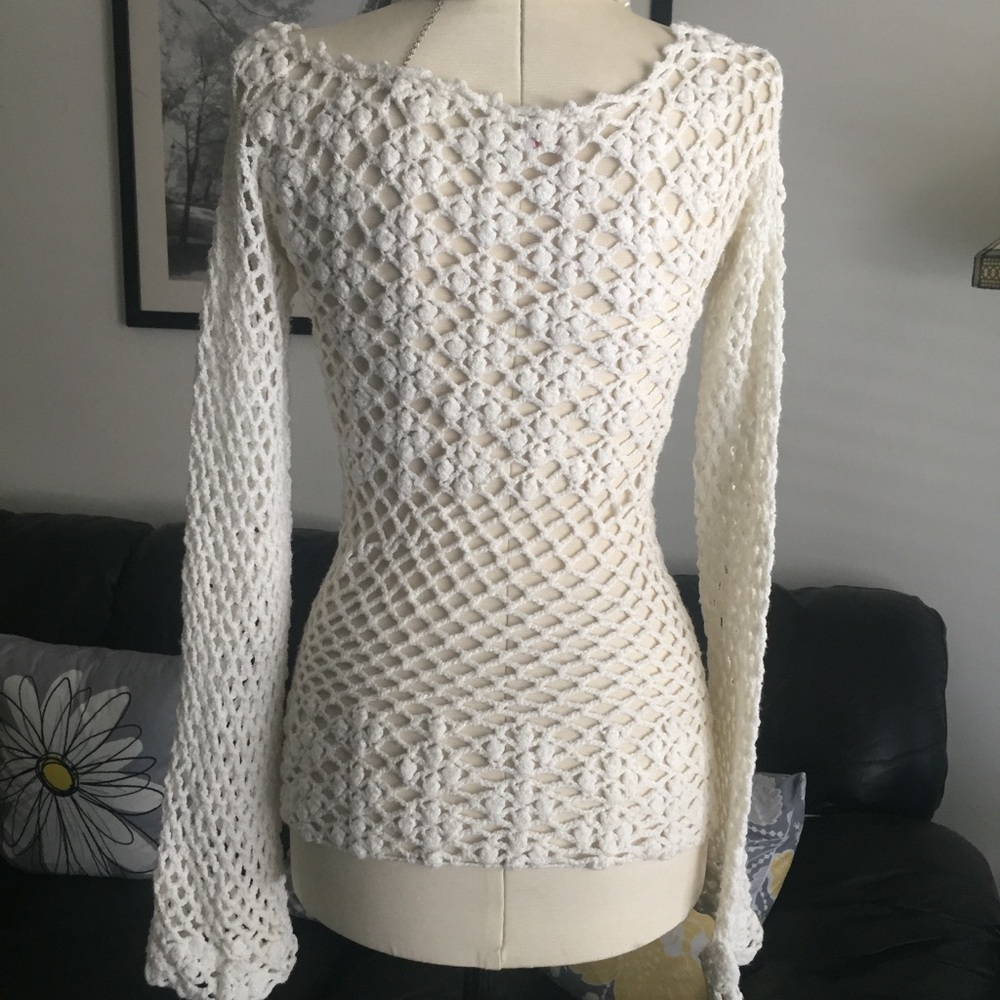 Gorgeous Long Sleeves Crochet Top XS Like New - Picture 5 of 6